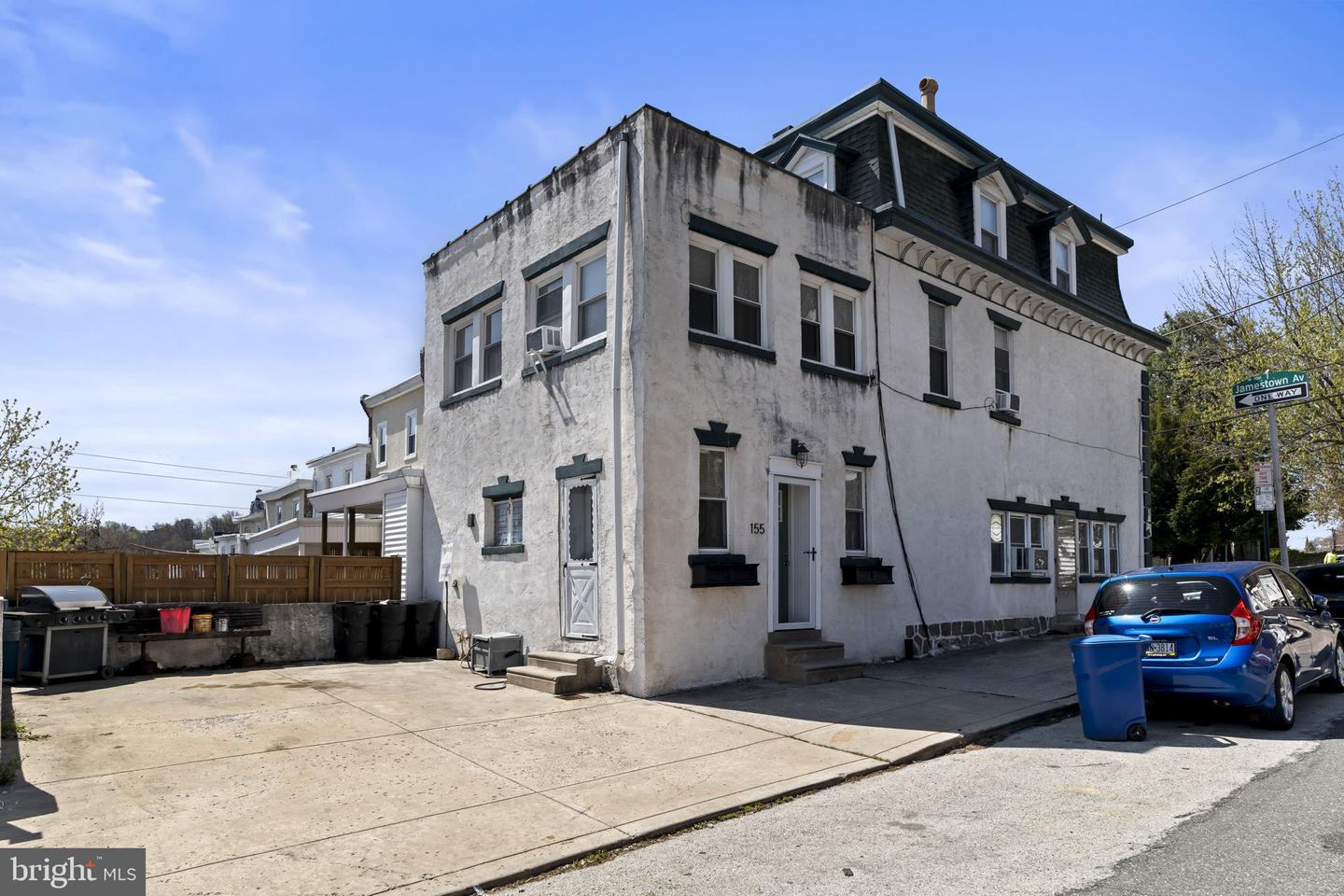 155 Jamestown St Property Photo 3