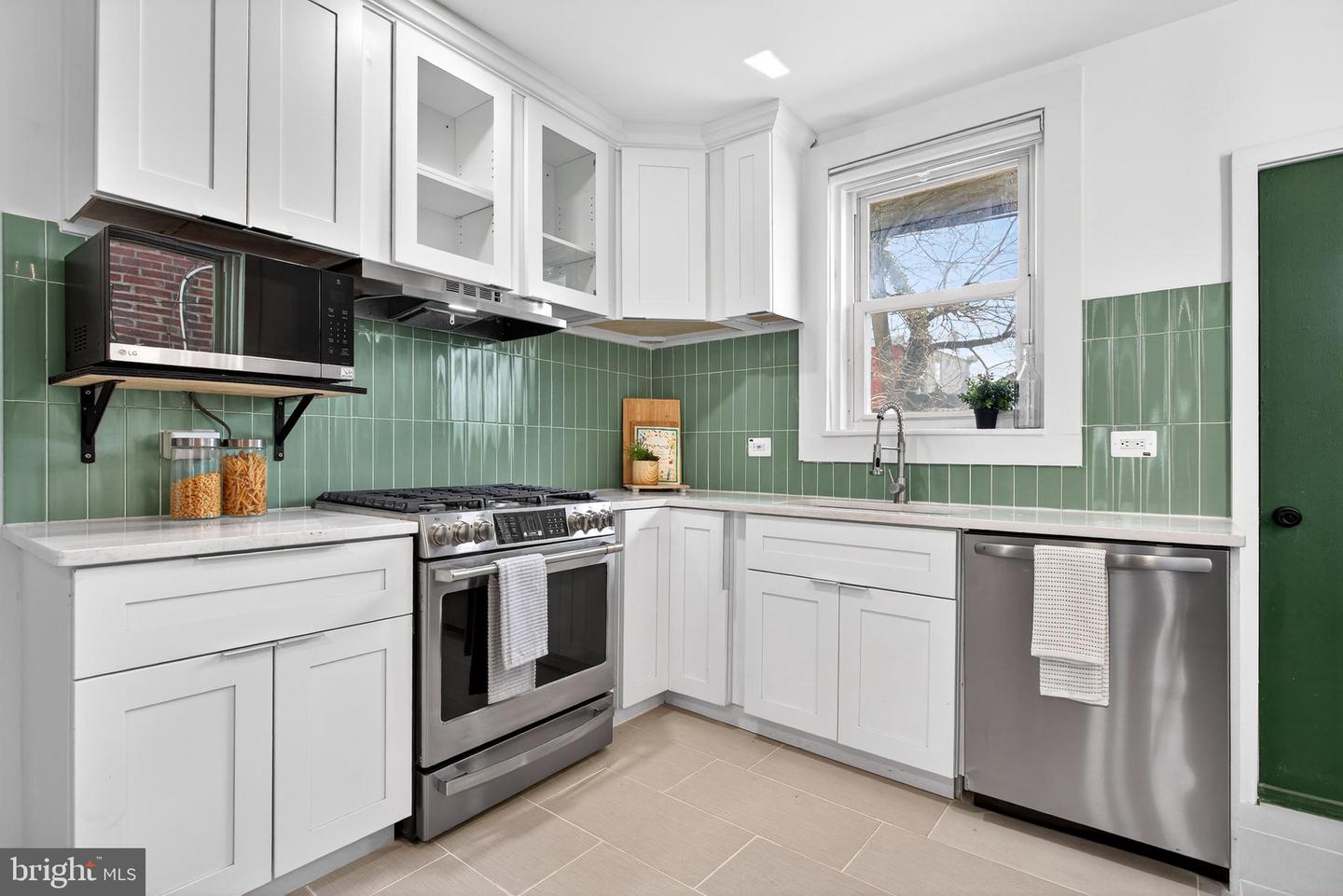 128 E Tulpehocken St Property Photo 8