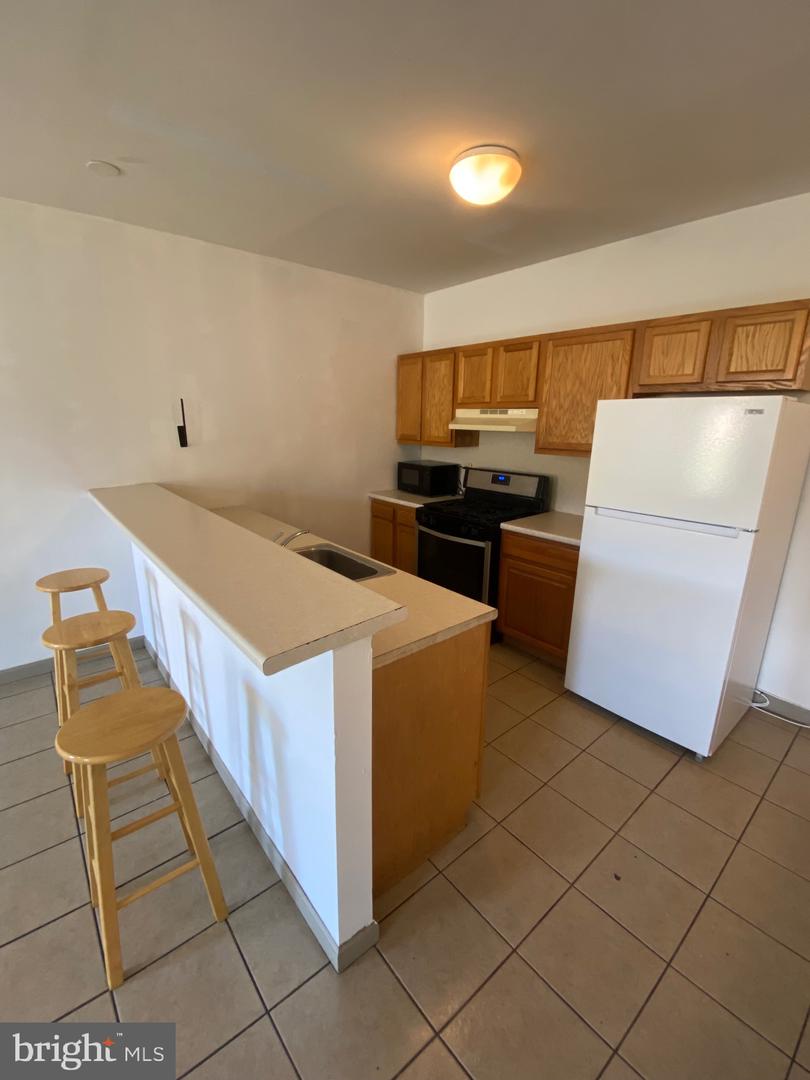 1712 W Diamond St Property Photo 6