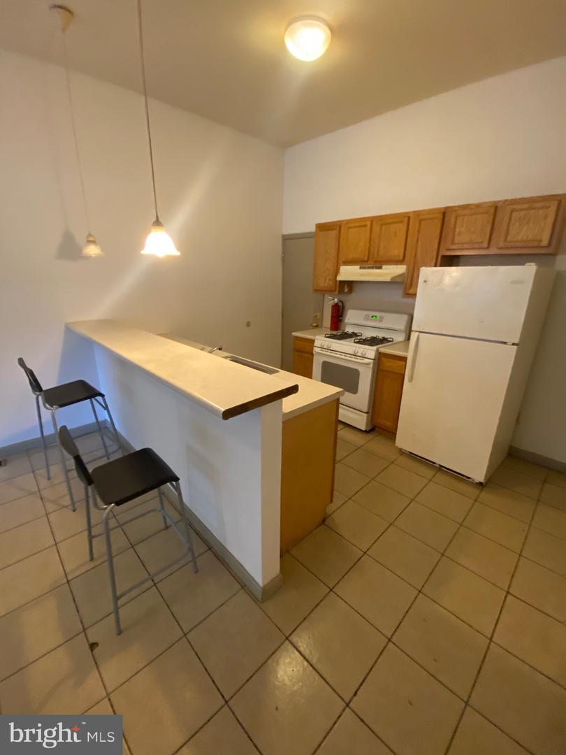 1712 W Diamond St Property Photo 20