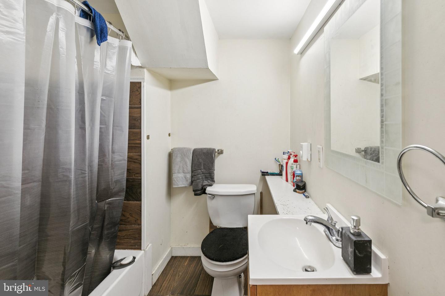1227 W Champlost Ave Property Photo 14
