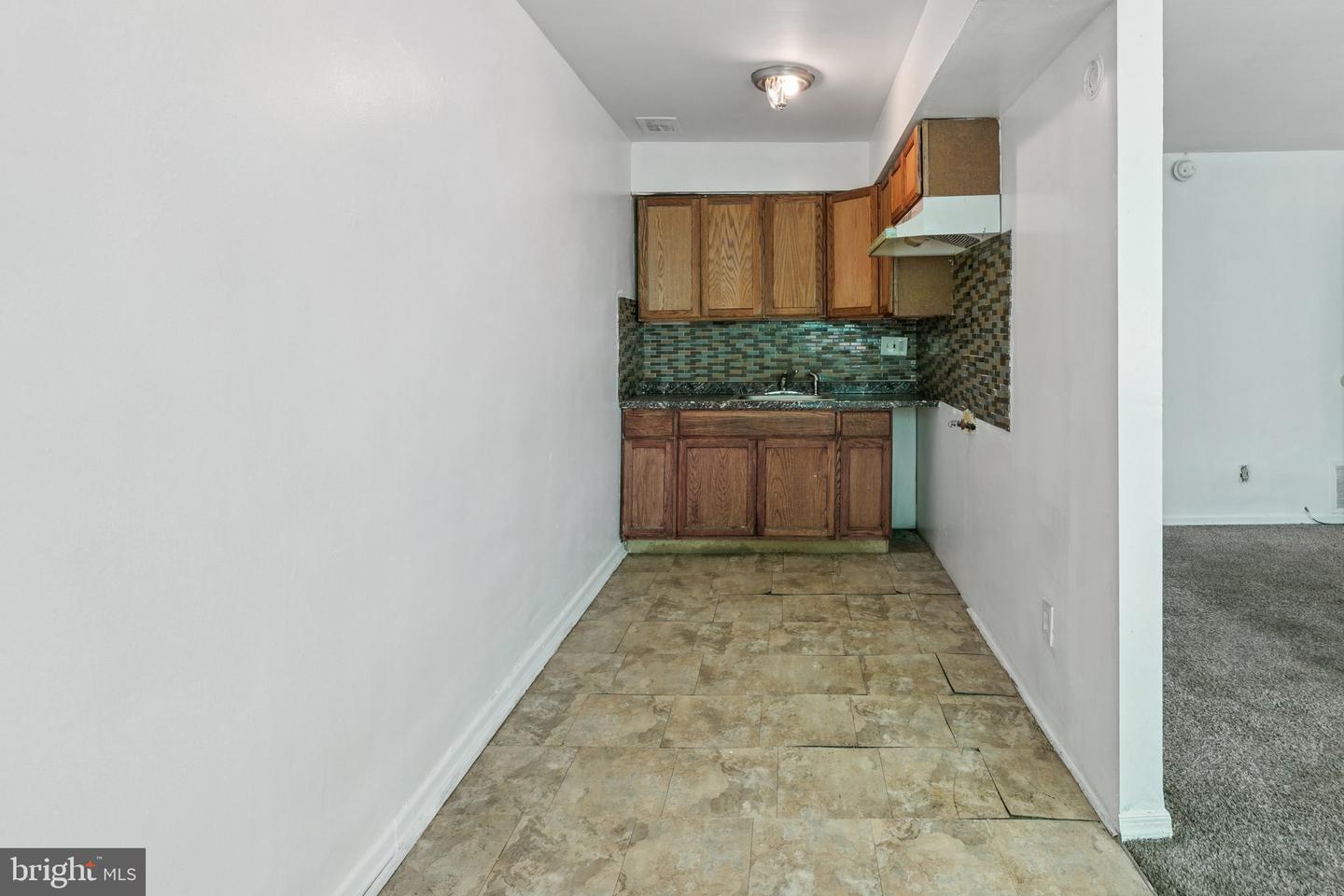 1227 W Champlost Ave Property Photo 23