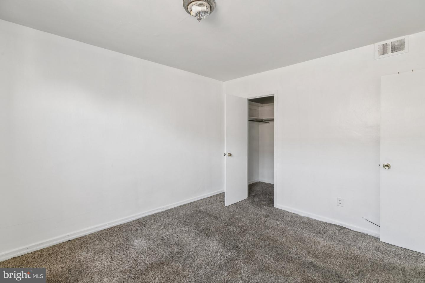 1227 W Champlost Ave Property Photo 29