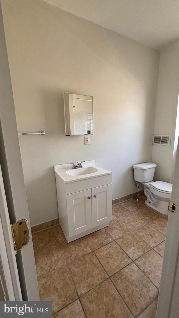 127 S 51st St Property Photo 12