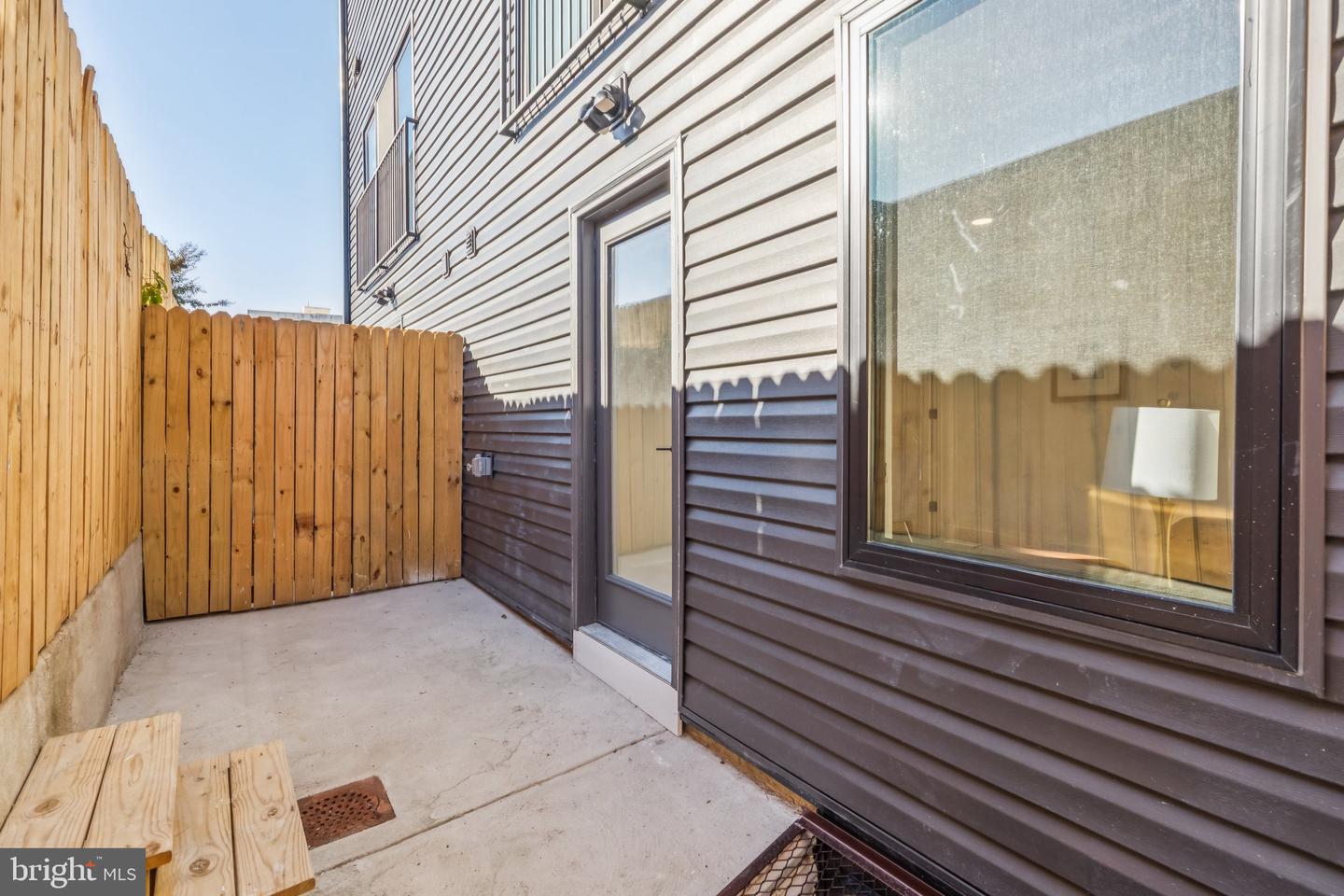 739 N Capitol St Property Photo 56