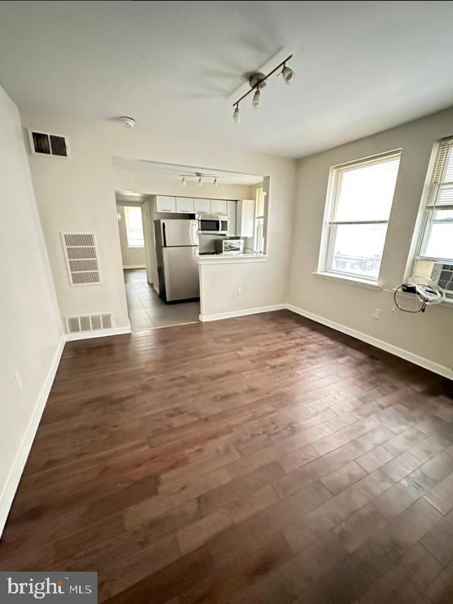 1428 W Master St Property Photo 5