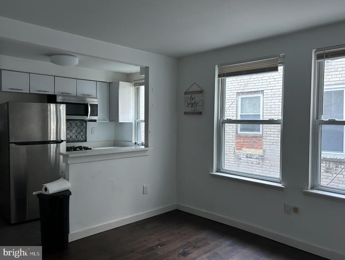 1428 W Master St Property Photo 7