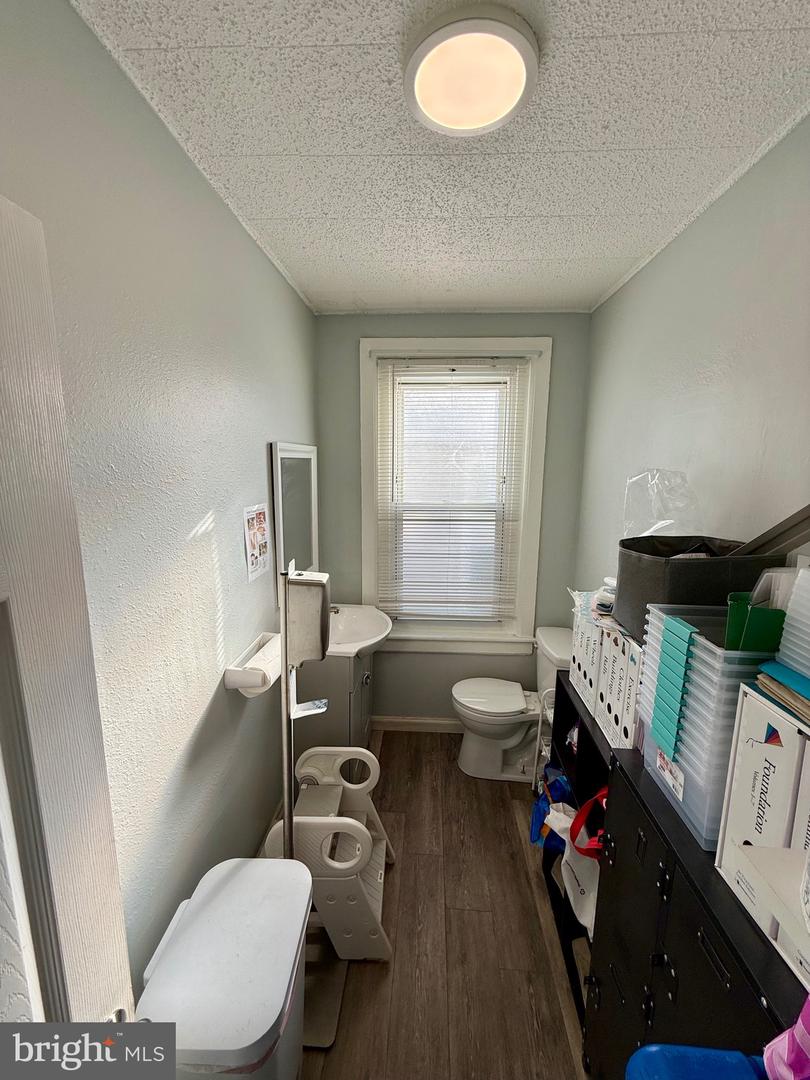 5828 Torresdale Ave Property Photo 11