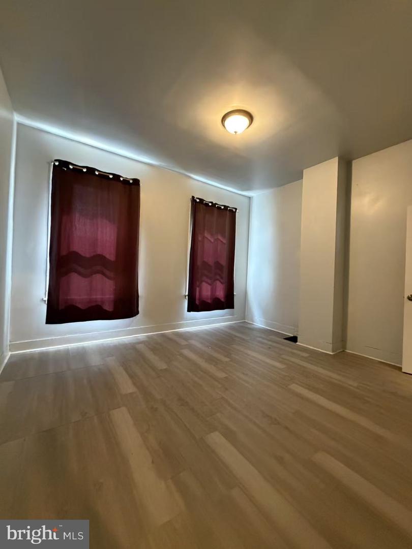 3464 Kensington Ave Property Photo 5