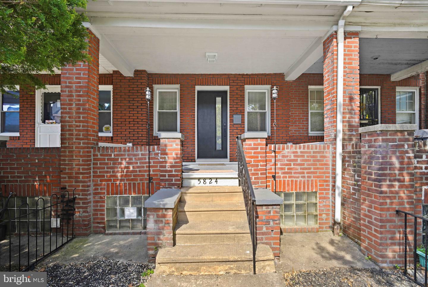 5824 N Marshall St Property Photo 3