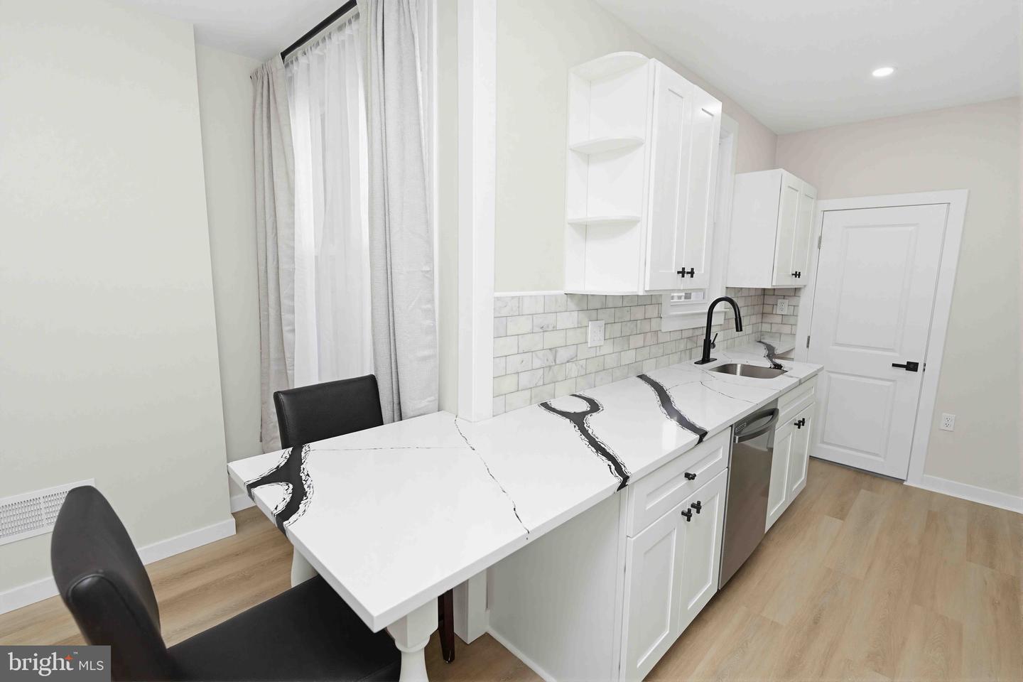 5824 N Marshall St Property Photo 12