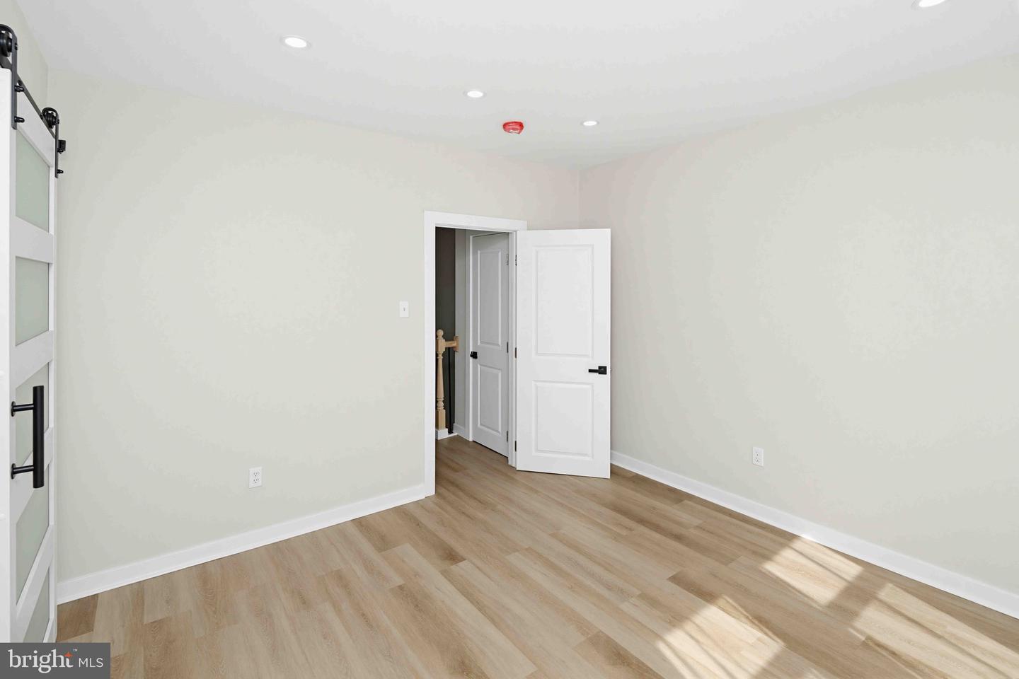 5824 N Marshall St Property Photo 19