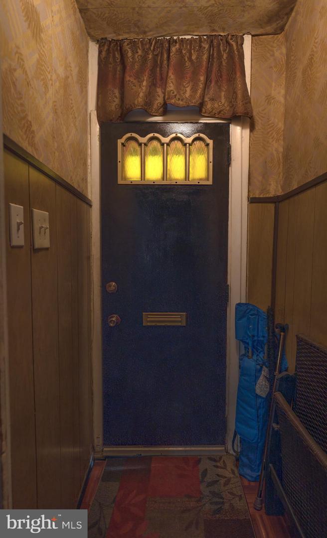 420 Manton St Property Photo 2