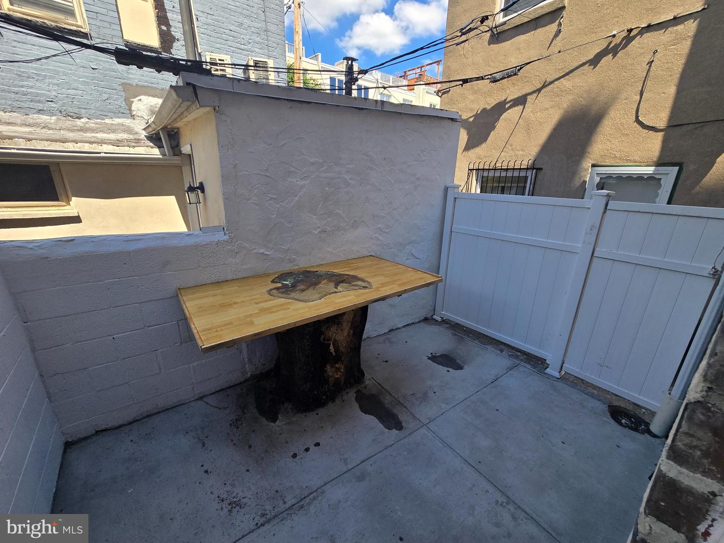 712 S Randolph St Property Photo 12
