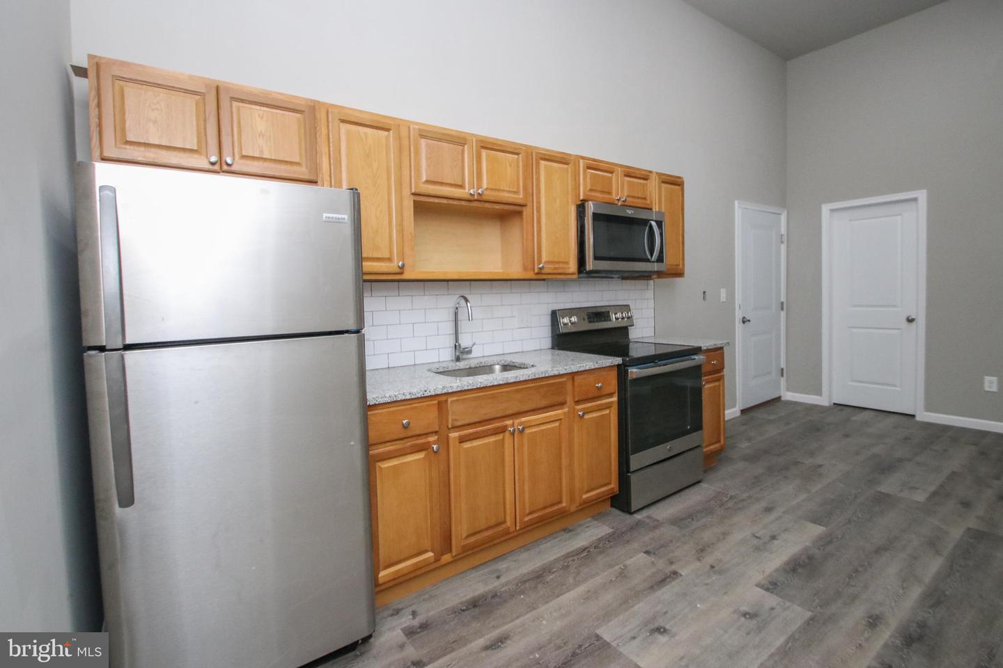 5136 Walnut St Property Photo 5