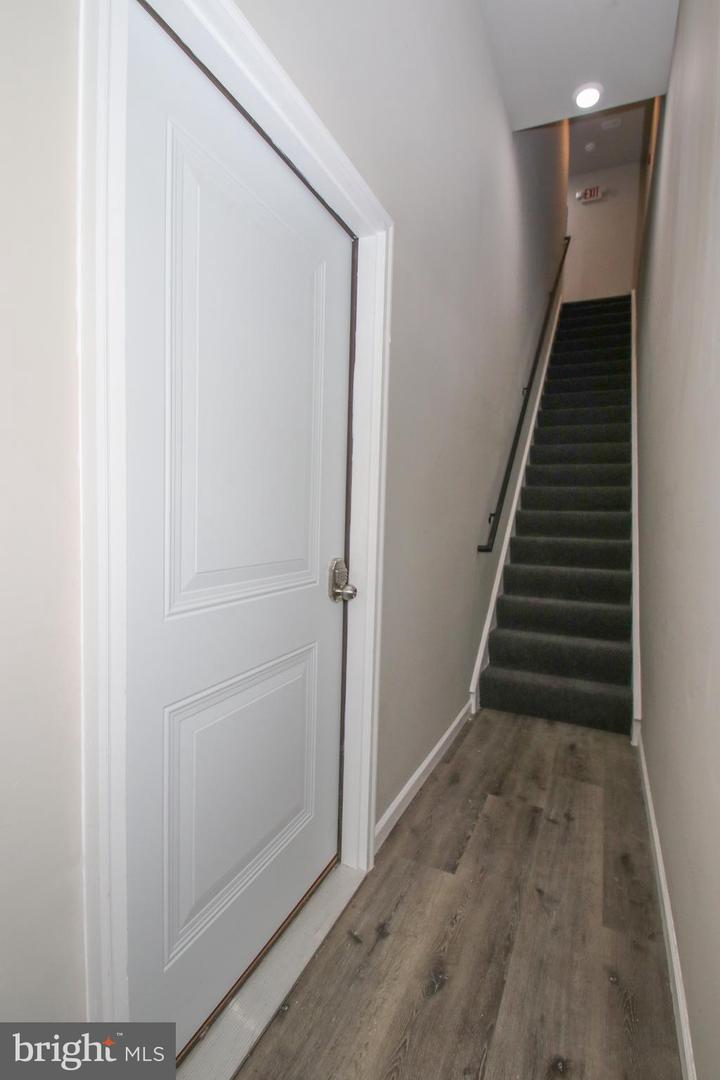 5136 Walnut St Property Photo 14