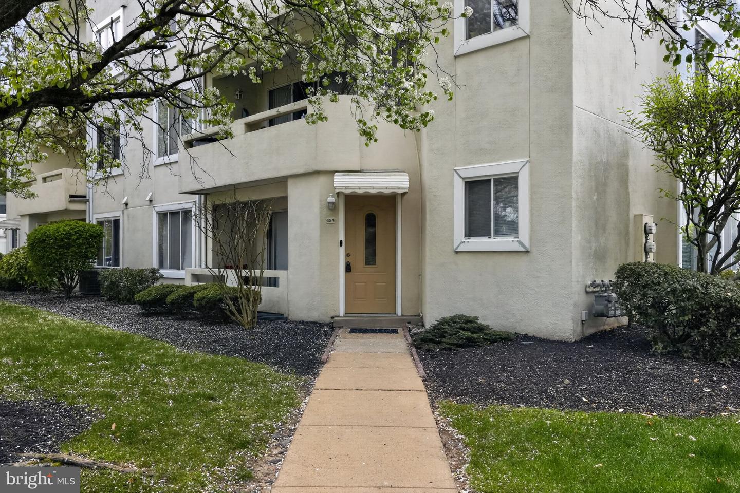 154 BENJAMIN CT #G154 Property Photo 1