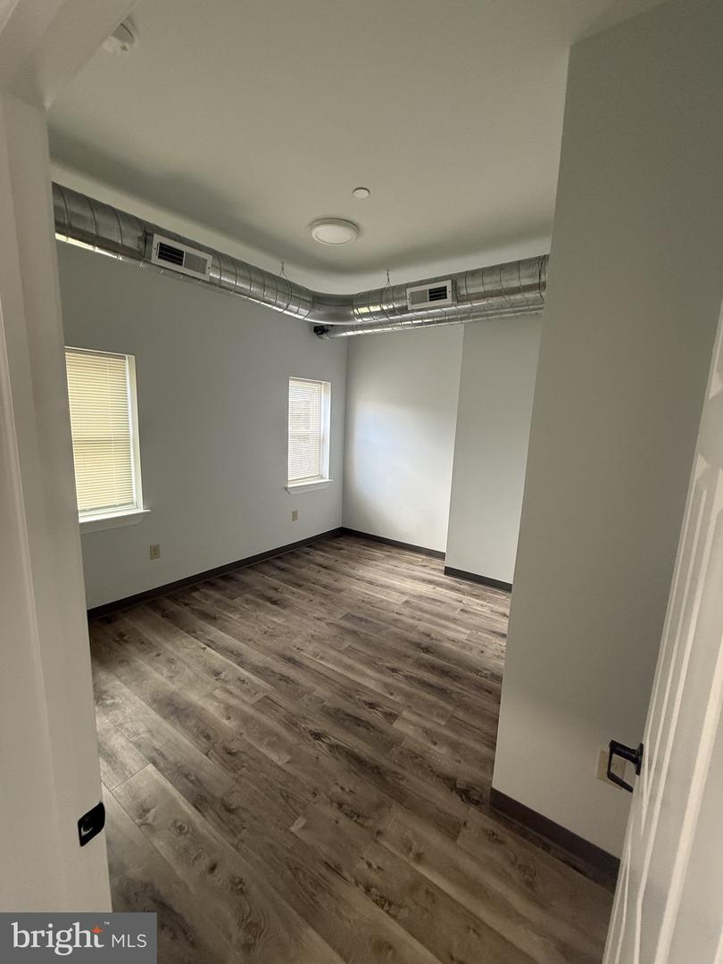 2513 Frankford Ave #2 Property Photo 3