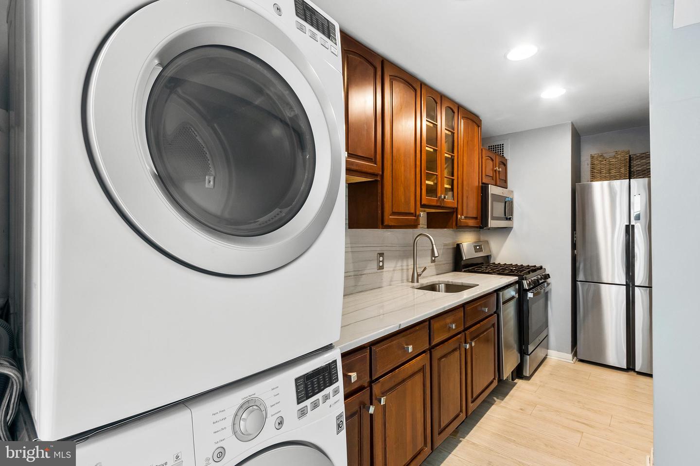 1810 Rittenhouse Sq #1608 Property Photo 7