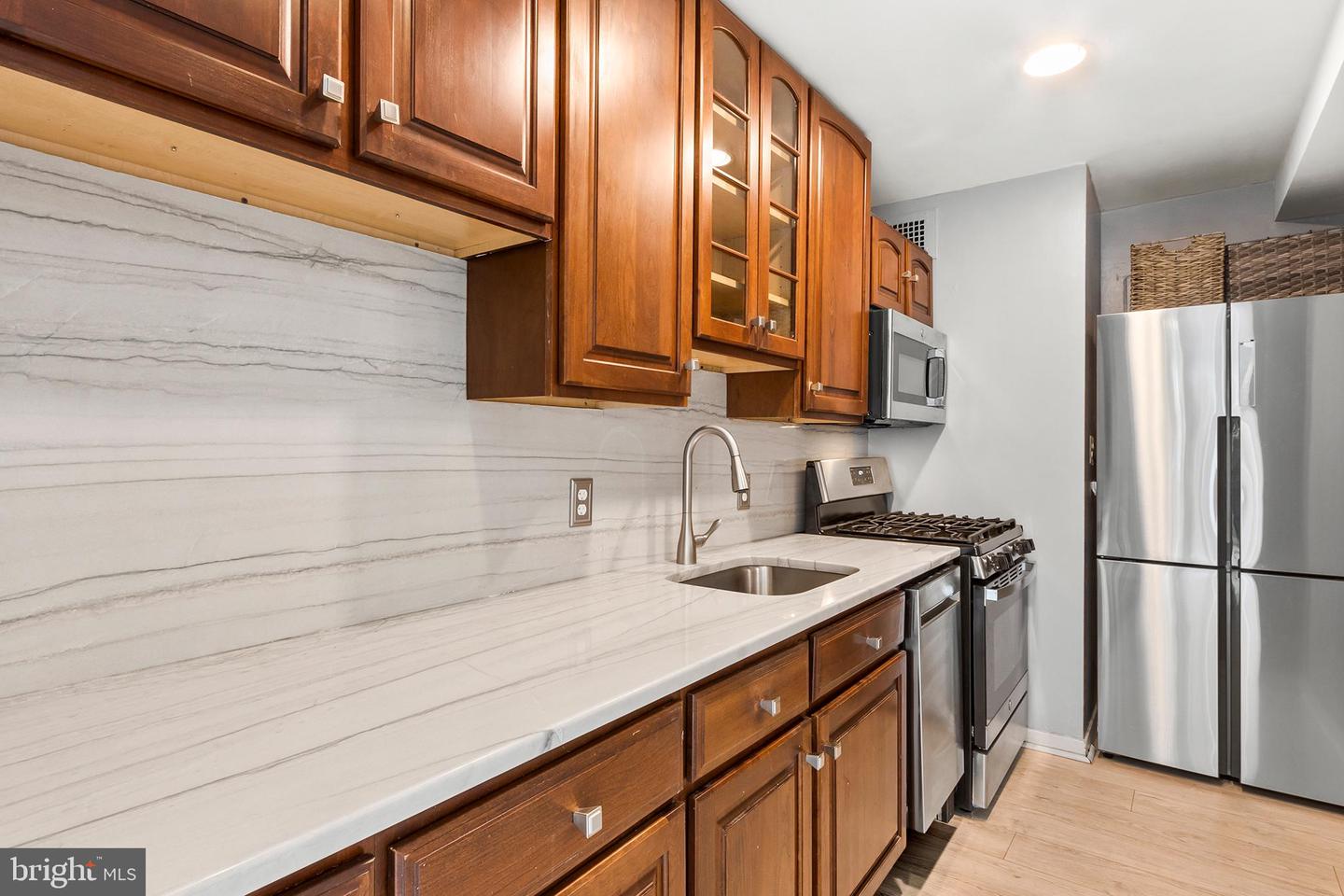 1810 Rittenhouse Sq #1608 Property Photo 8