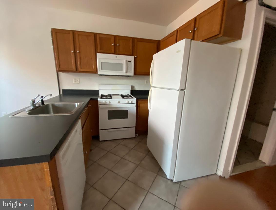1430 W Master St Property Photo 2