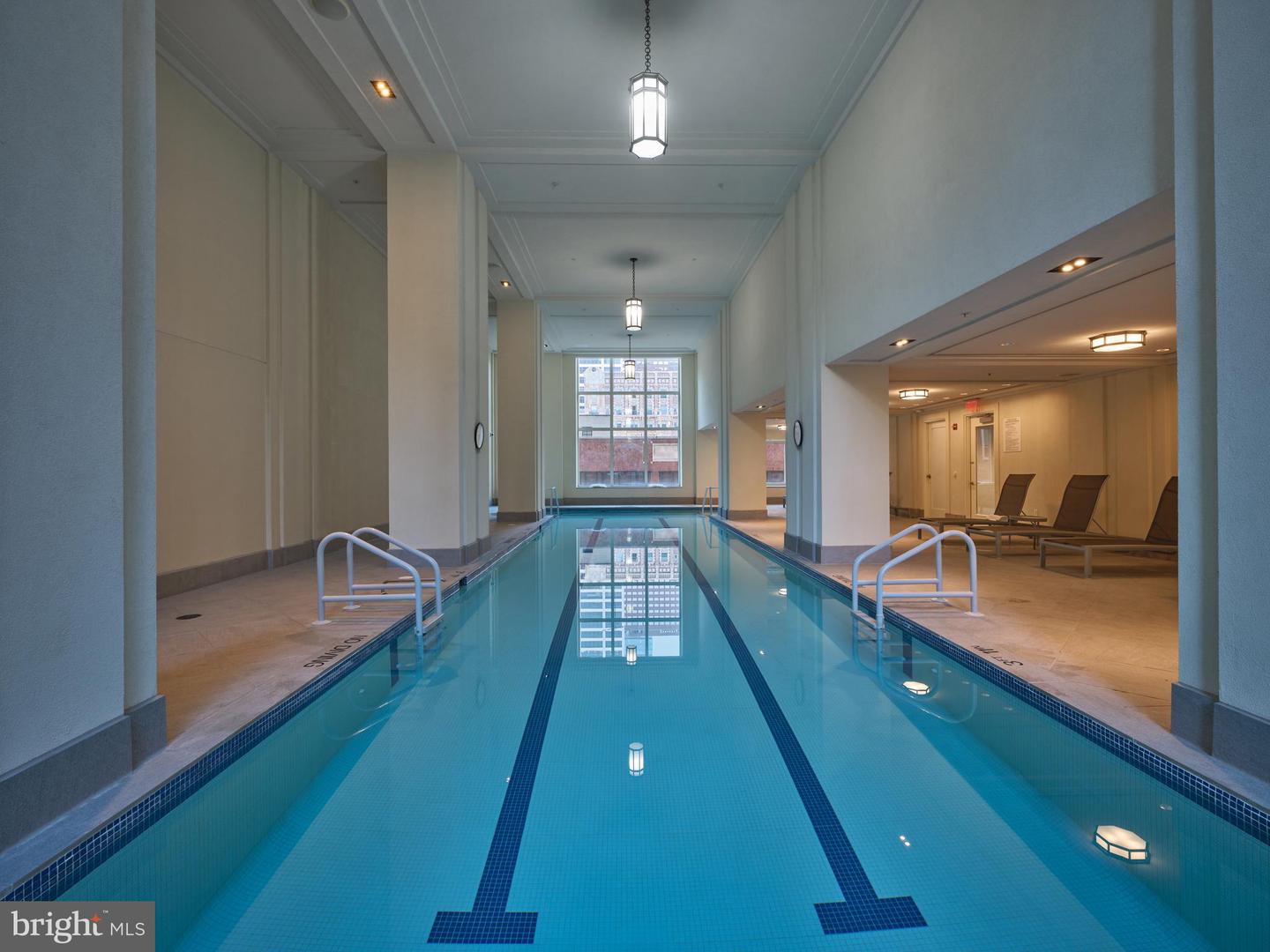 130 S 18th St #1602 Property Photo 40