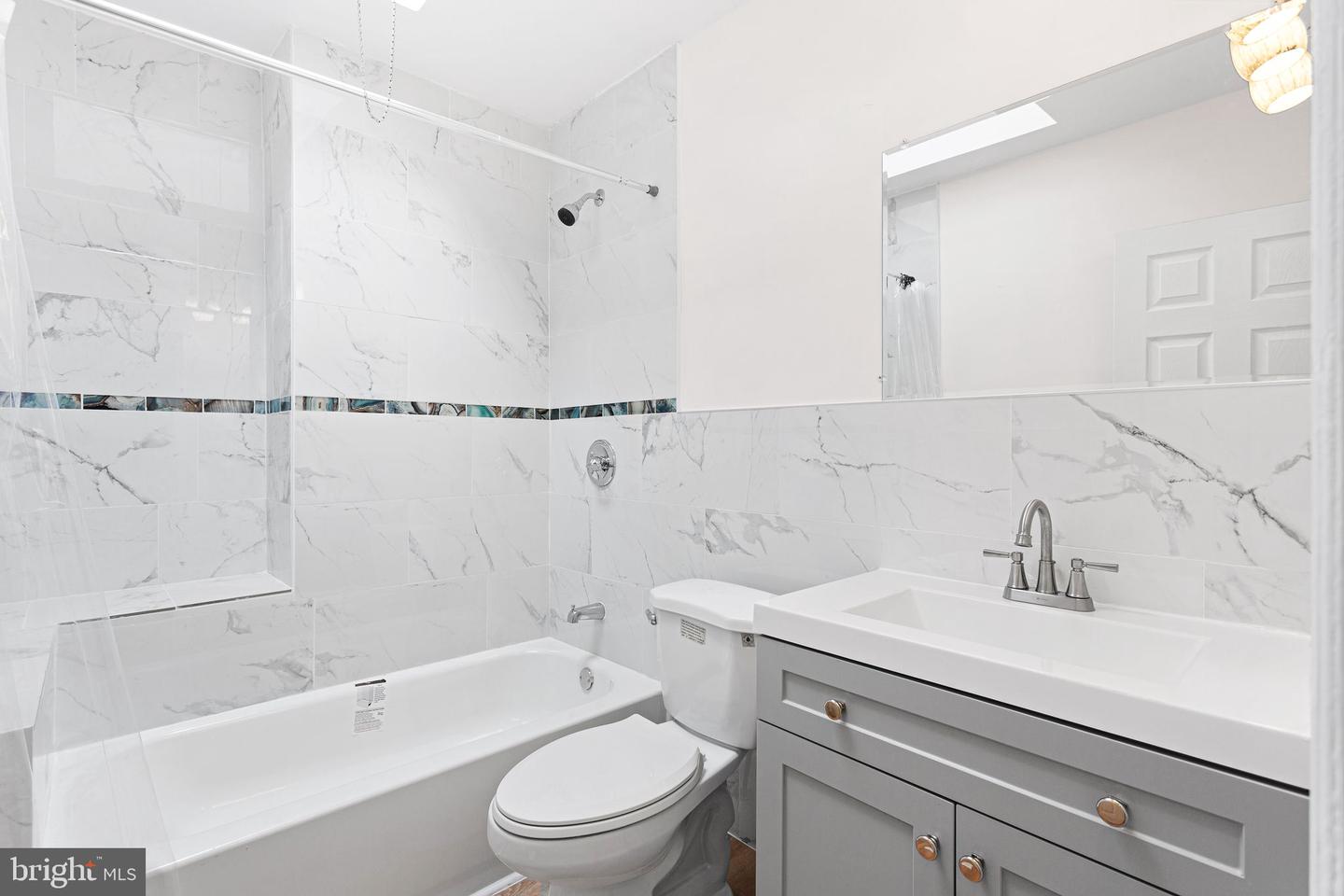 2042 S Cecil St Property Photo 15