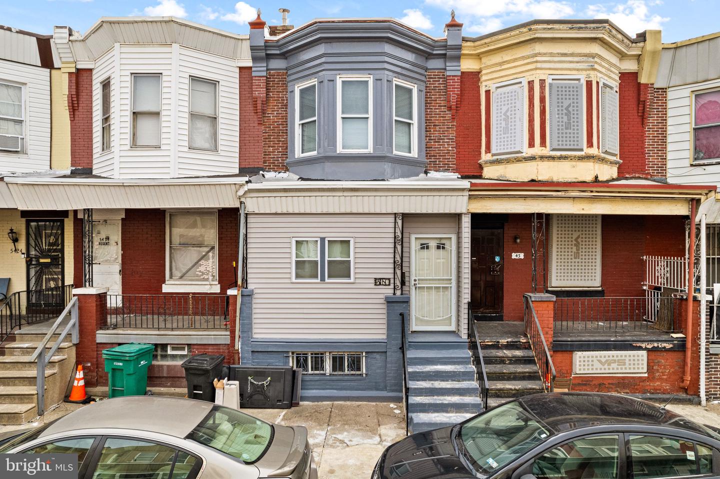5428 Regent St Property Photo 2