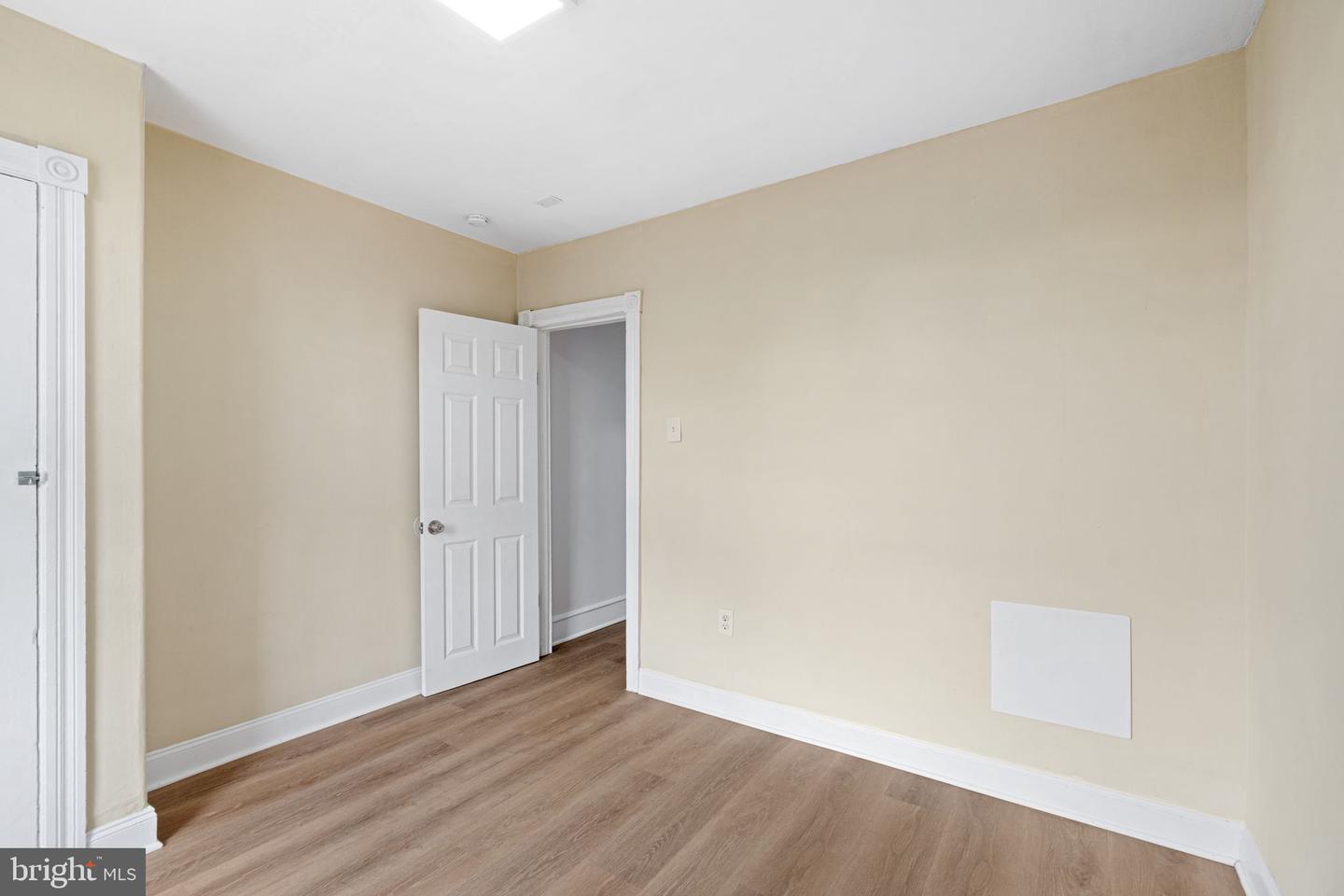 5428 Regent St Property Photo 22