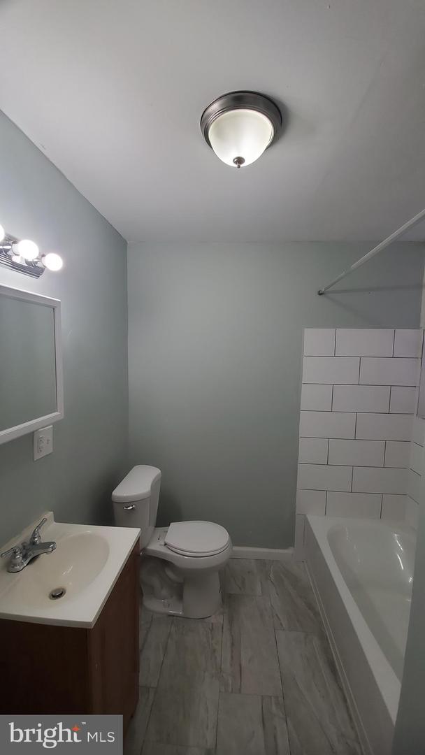2208 W Venango St Property Photo 14