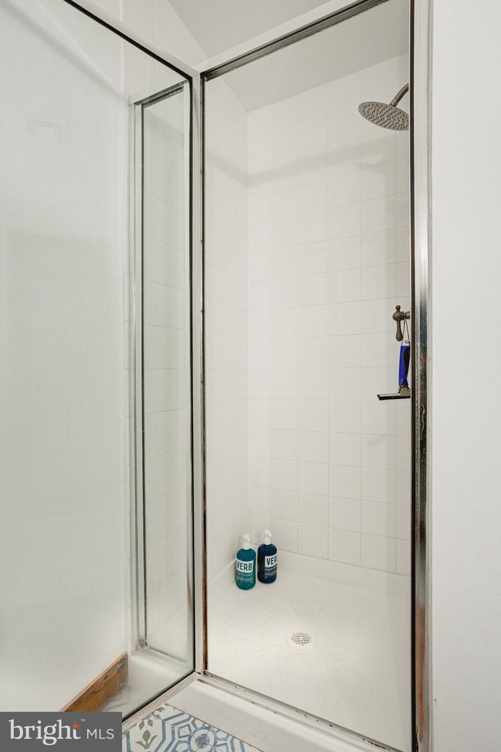 837 N 2nd St #202 Property Photo 10