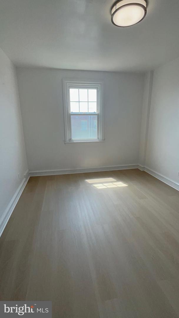 1836 Faunce St Property Photo 15