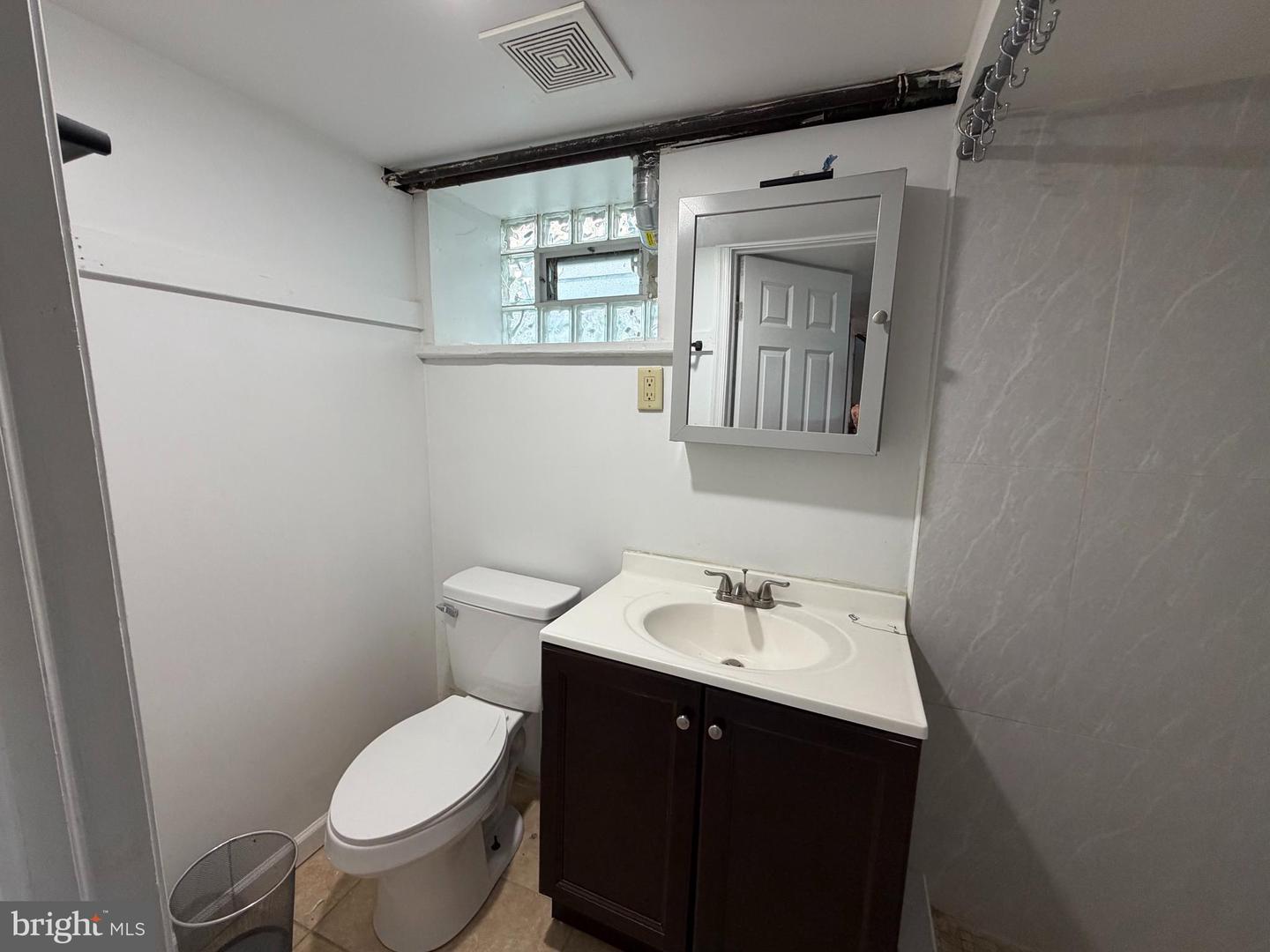 1836 Faunce St Property Photo 21