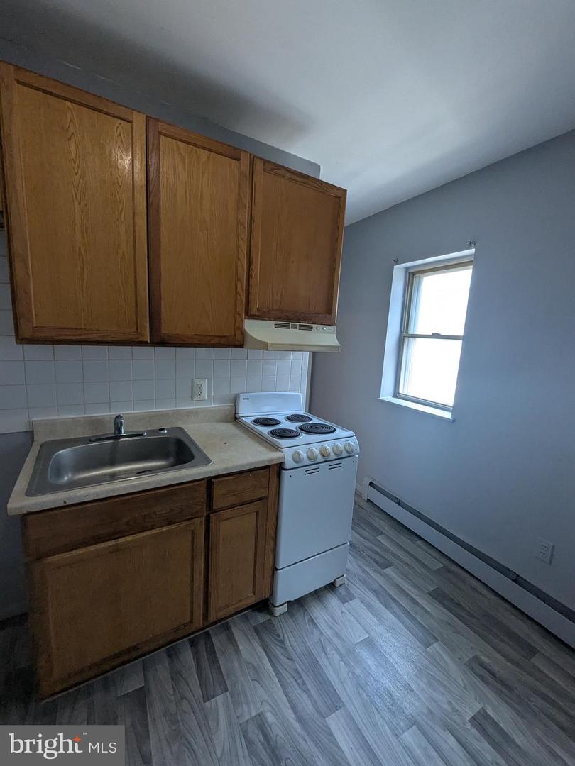3214-16 Frankford Ave Property Photo 6