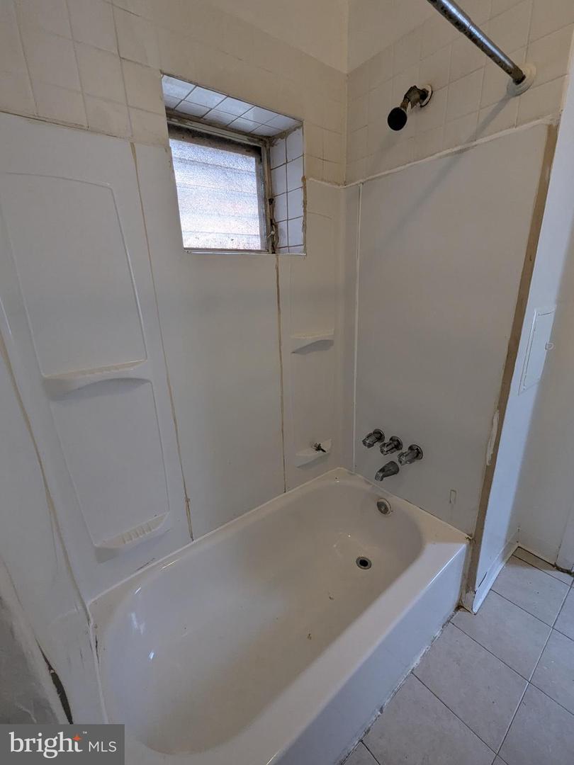 3214-16 Frankford Ave Property Photo 10