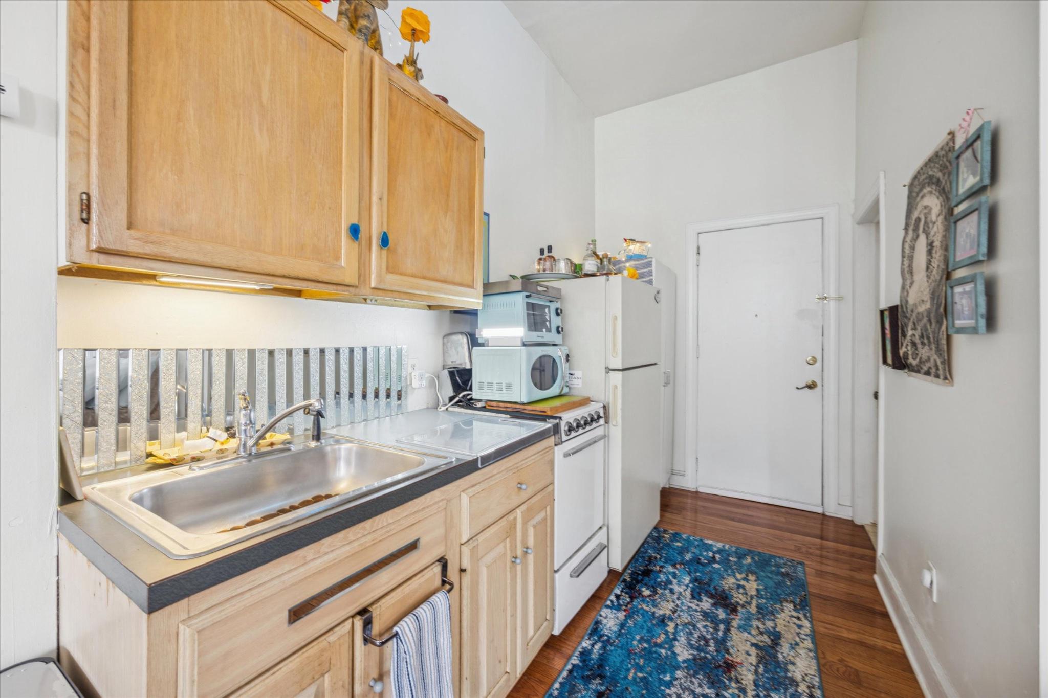 142 N 21st St Property Photo 16