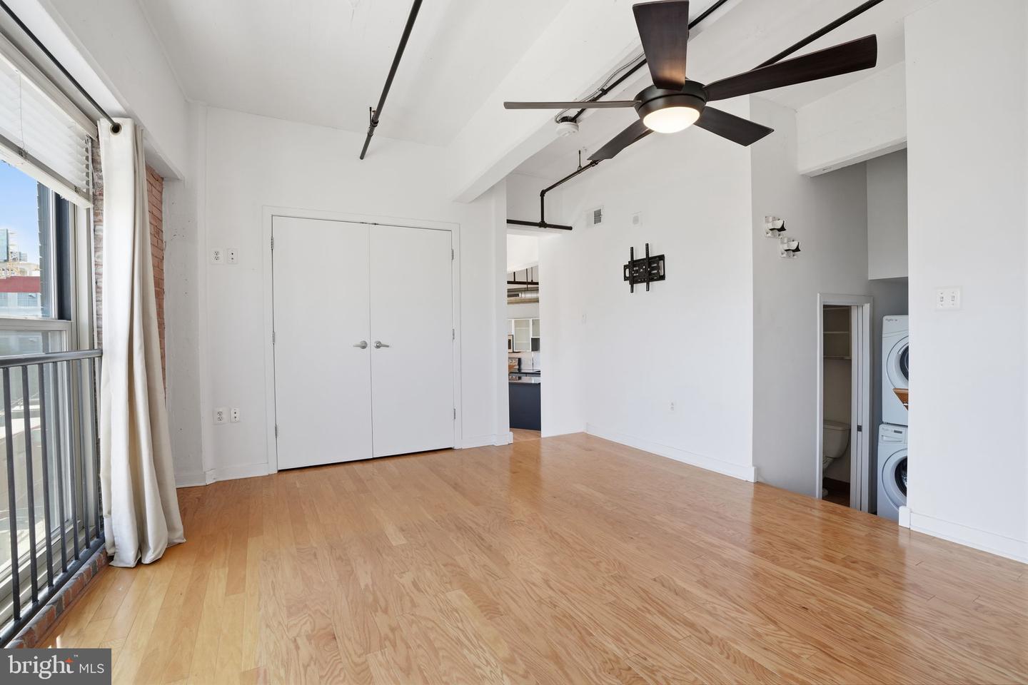 444 N 4th St #407 Property Photo 14