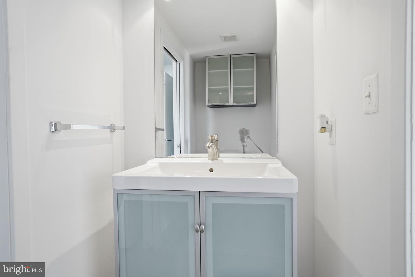 444 N 4th St #407 Property Photo 18