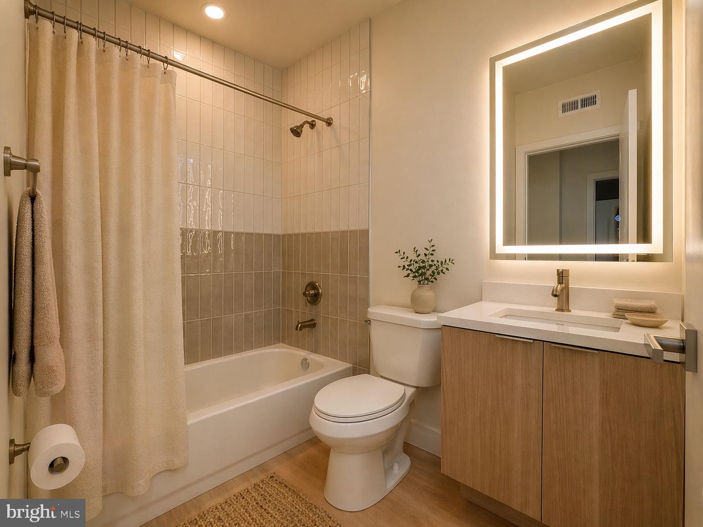5220-24 Chester Ave #3 Property Photo 8