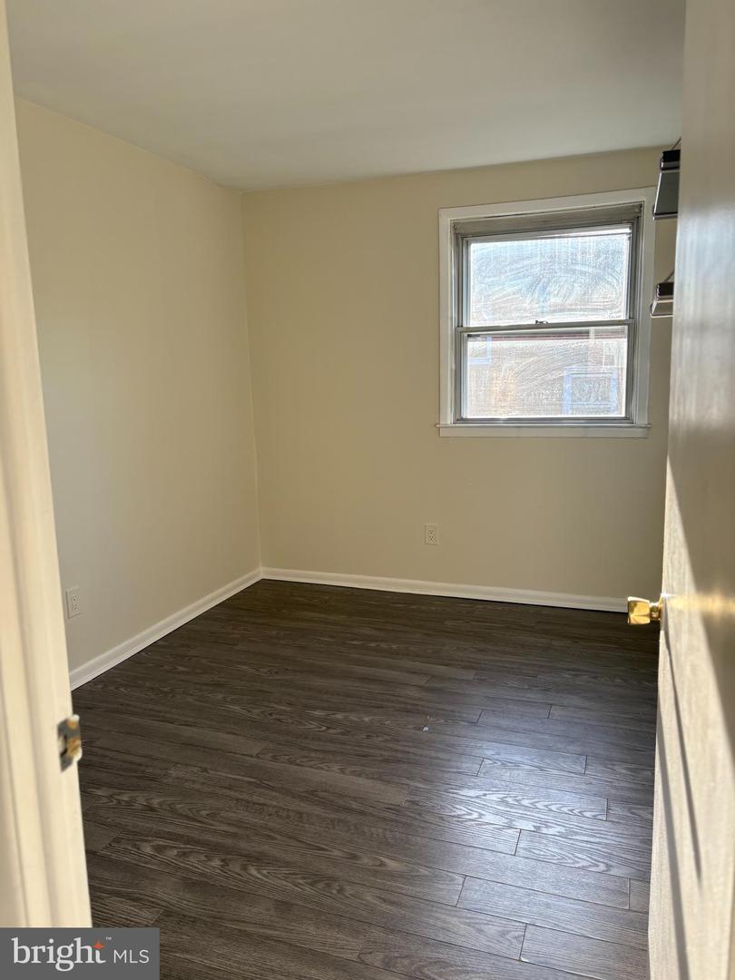 261 Ridgeway Ter Property Photo 12