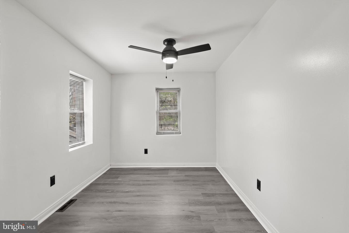 1738 Margaret Property Photo 16