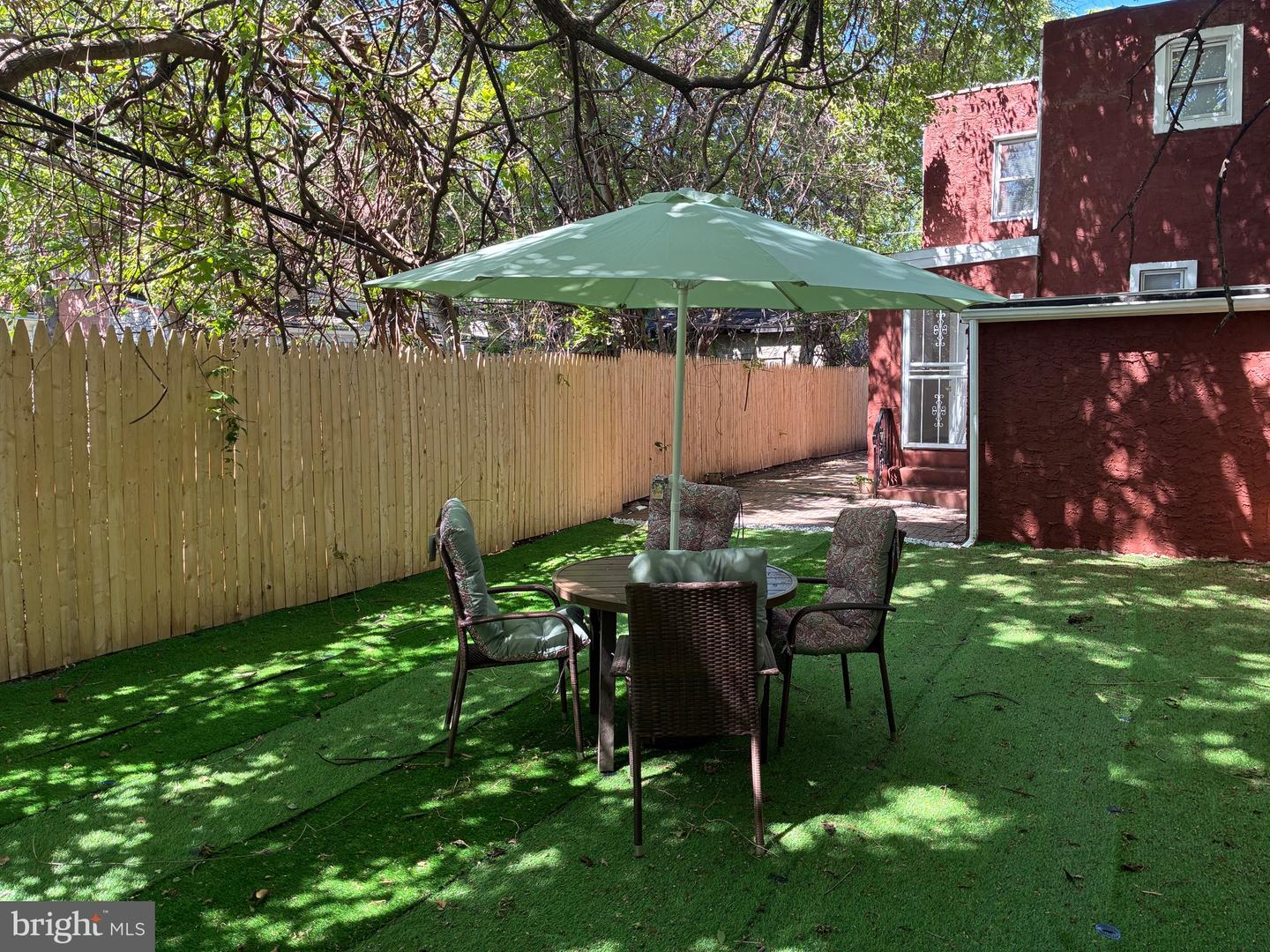 1738 Margaret Property Photo 17