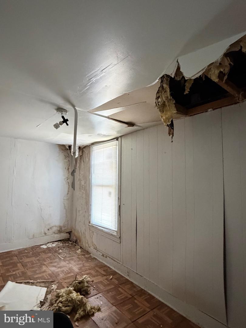 5219 Warren St Property Photo 13
