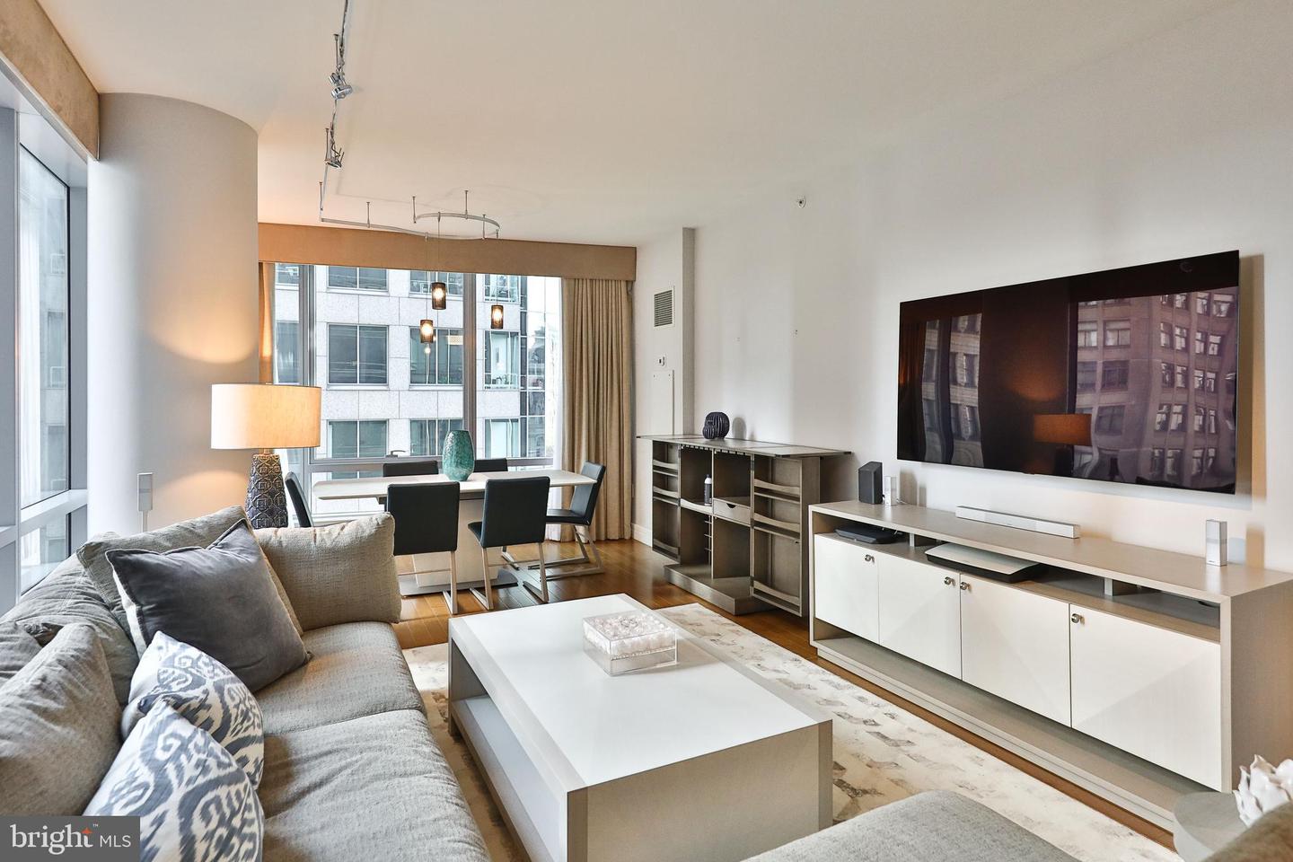 1414-00 S Penn Sq #11h Property Photo 3