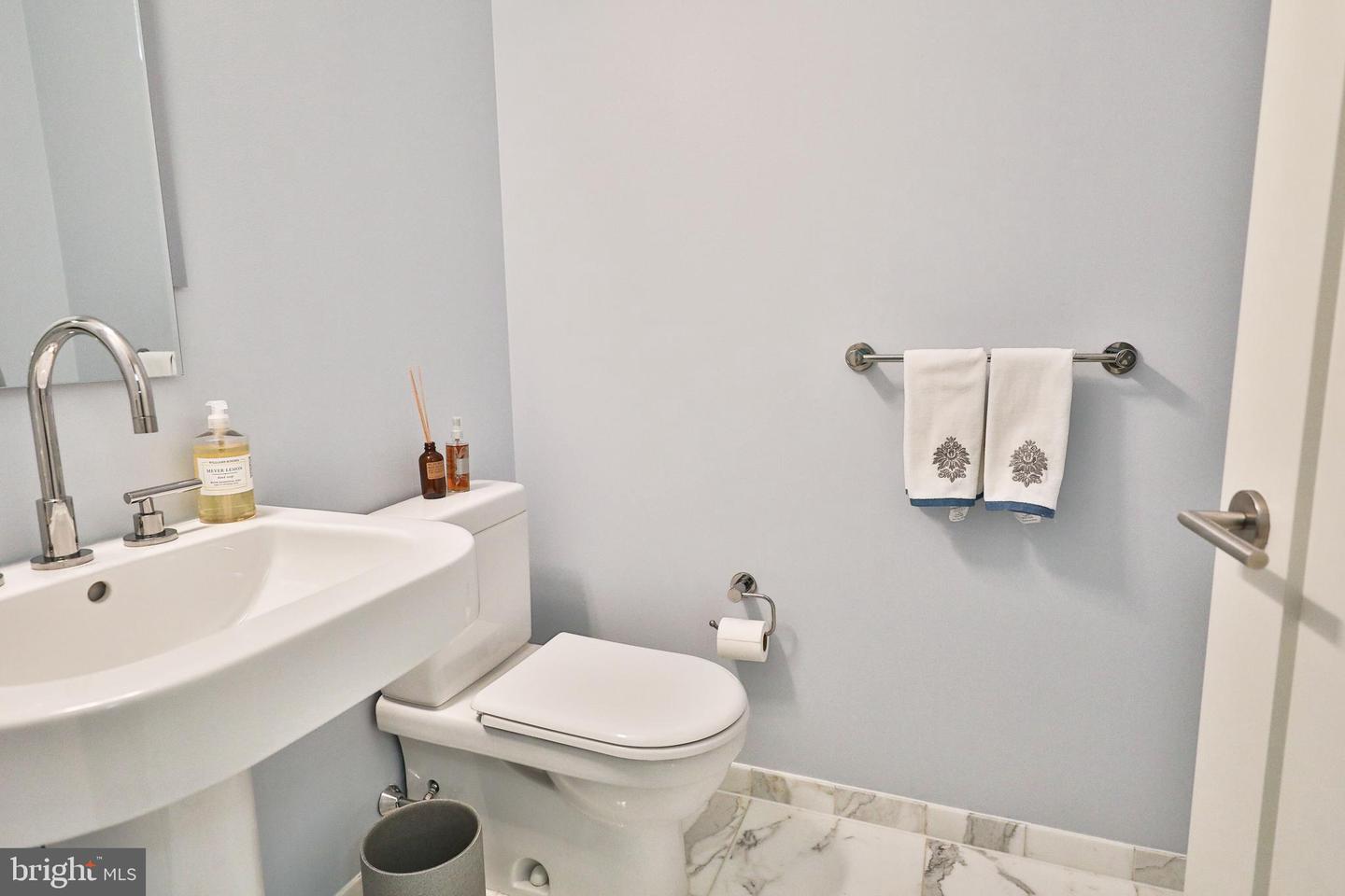 1414-00 S Penn Sq #11h Property Photo 11
