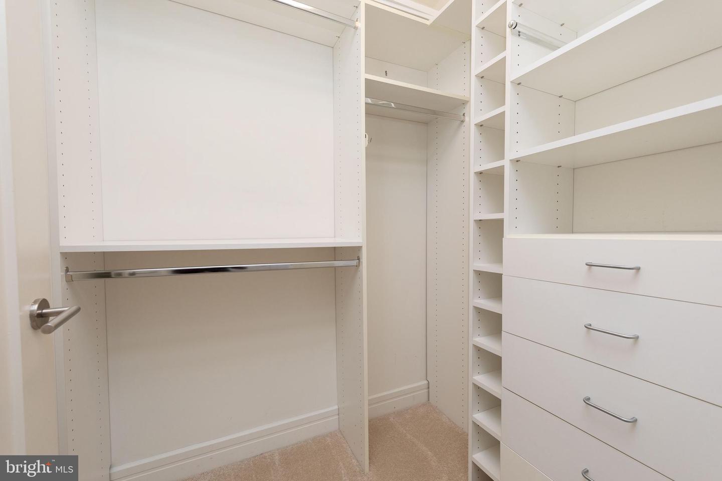 1414-00 S Penn Sq #11h Property Photo 14