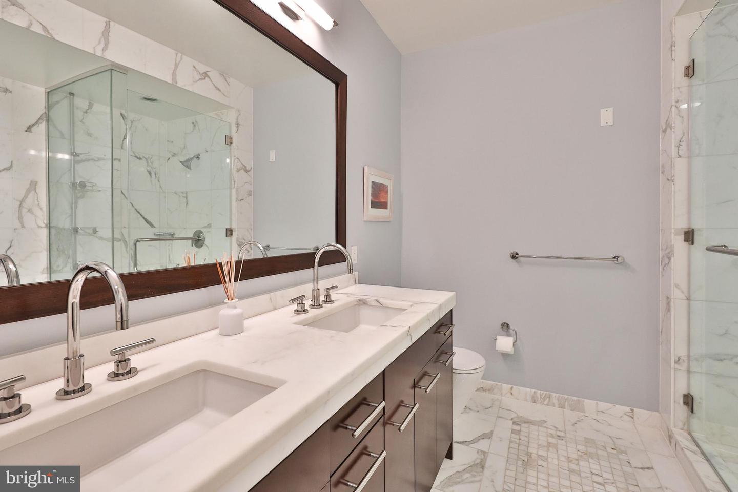 1414-00 S Penn Sq #11h Property Photo 15