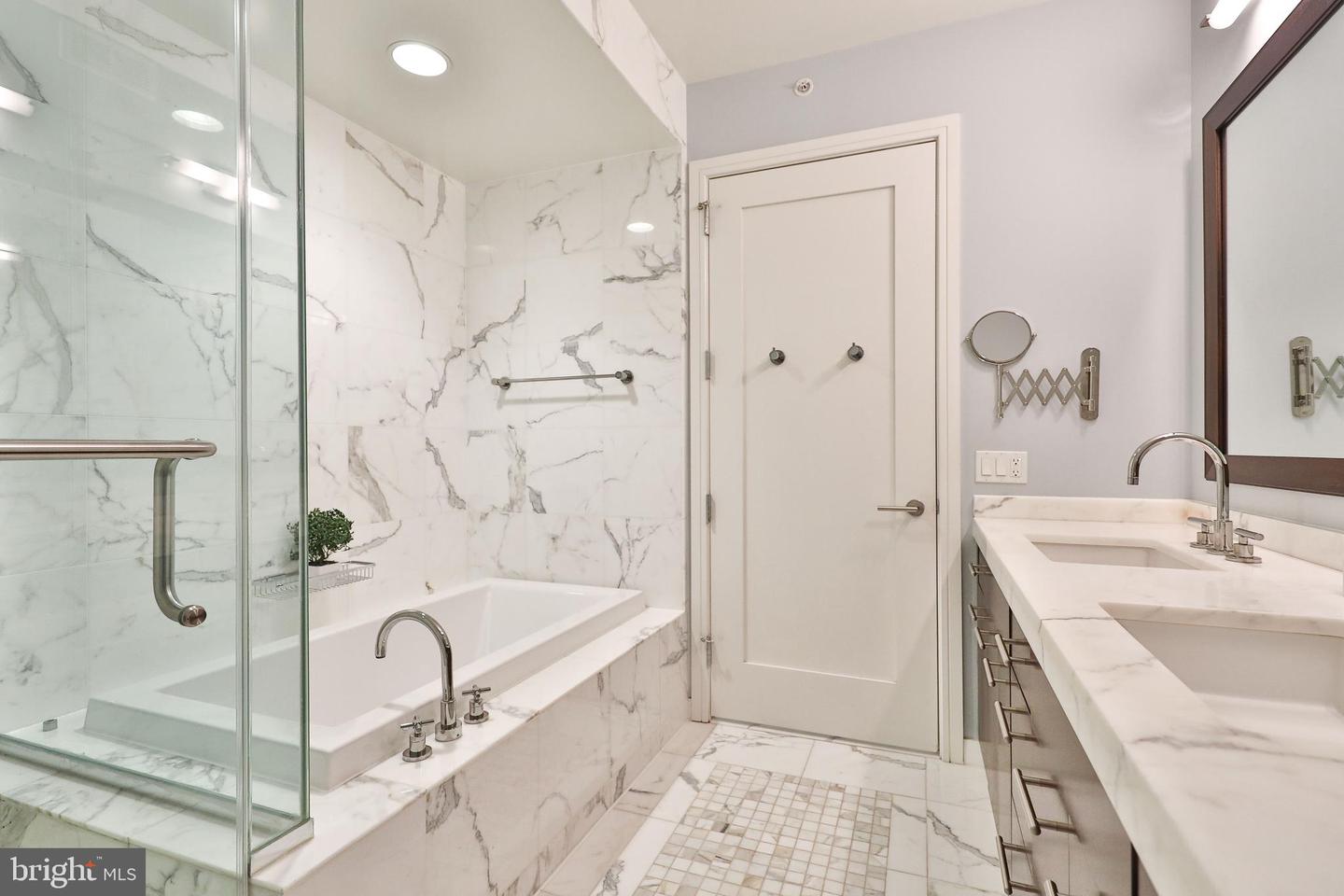 1414-00 S Penn Sq #11h Property Photo 16