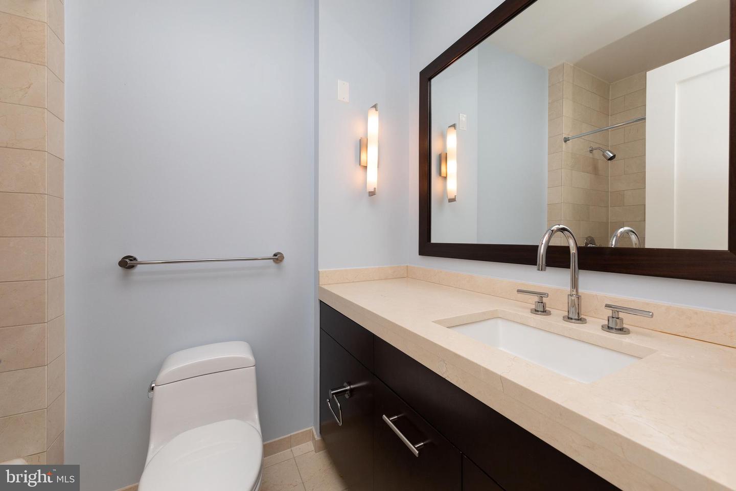 1414-00 S Penn Sq #11h Property Photo 20