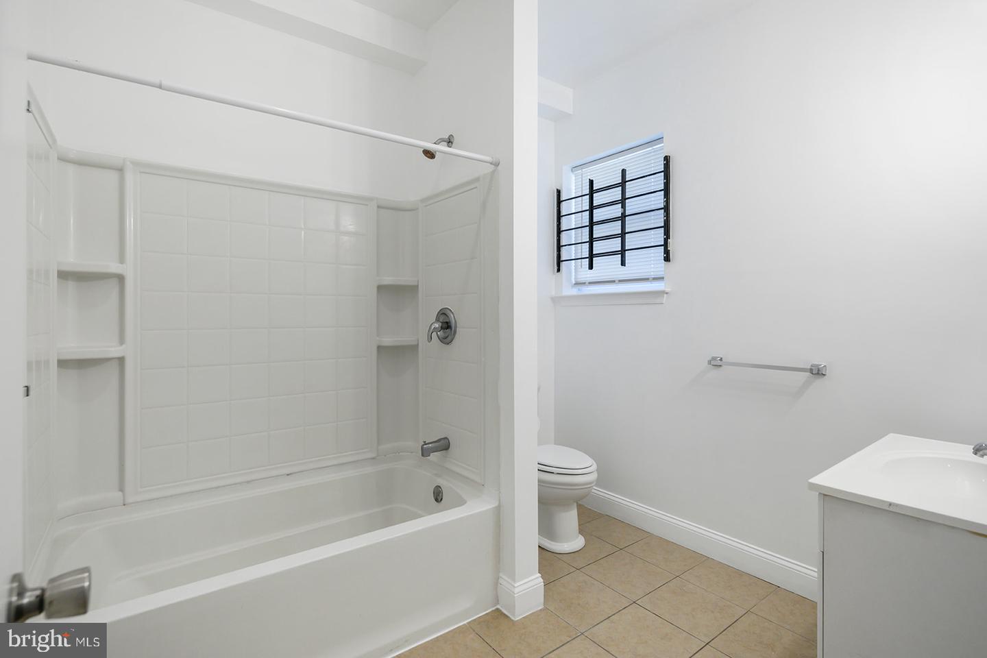 1940 N Gratz St #1 Property Photo 9